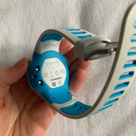 Garmin Forerunner® 610 Running Watch - Picture 7 of 13